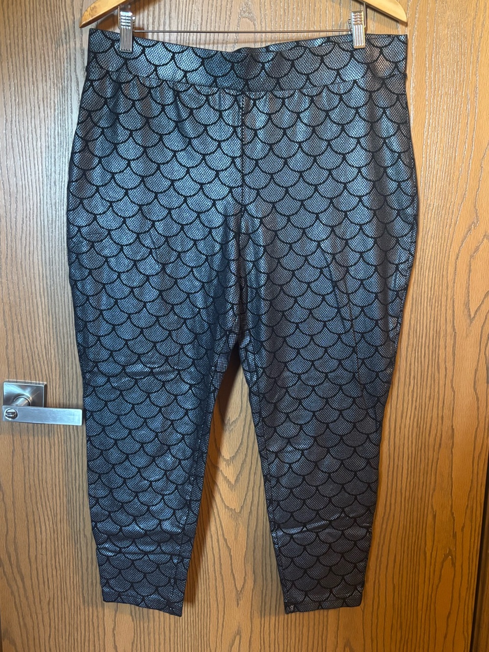 Torrid Black Shimmery Mermaid Leggings!